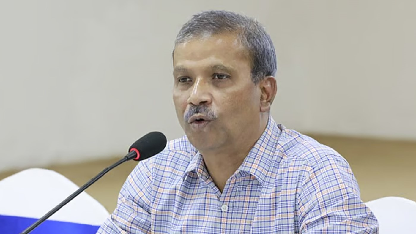 ‘জুলাইযোদ্ধা’ সুরভীকে আশ্বাস দিলেন আইন উপদেষ্টা